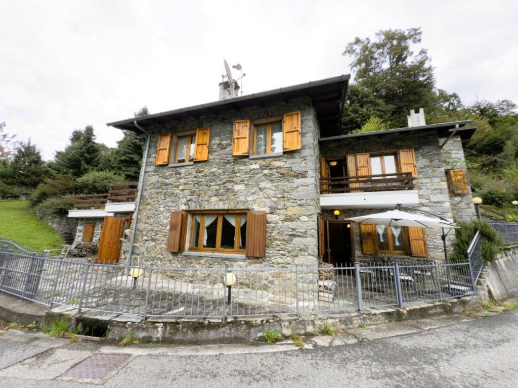Casa indipendente a Mazzo di valtellina in Via San Matteo - Foto 2