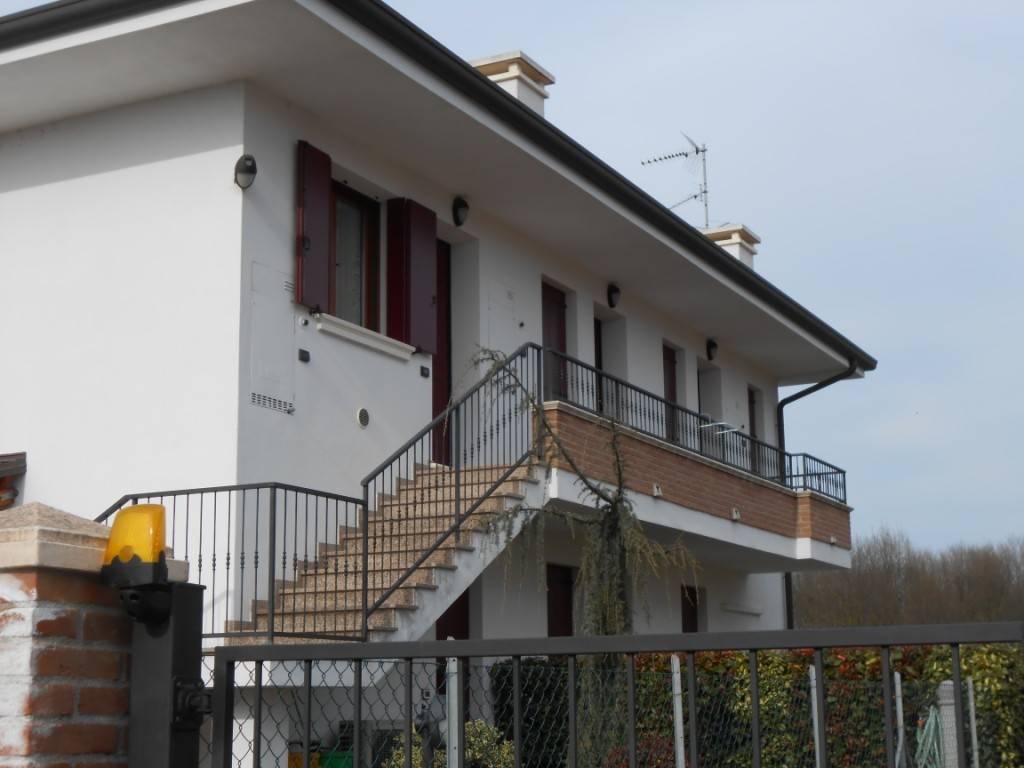Appartamento a Polesella in Via Mayer, 430 - Foto 2