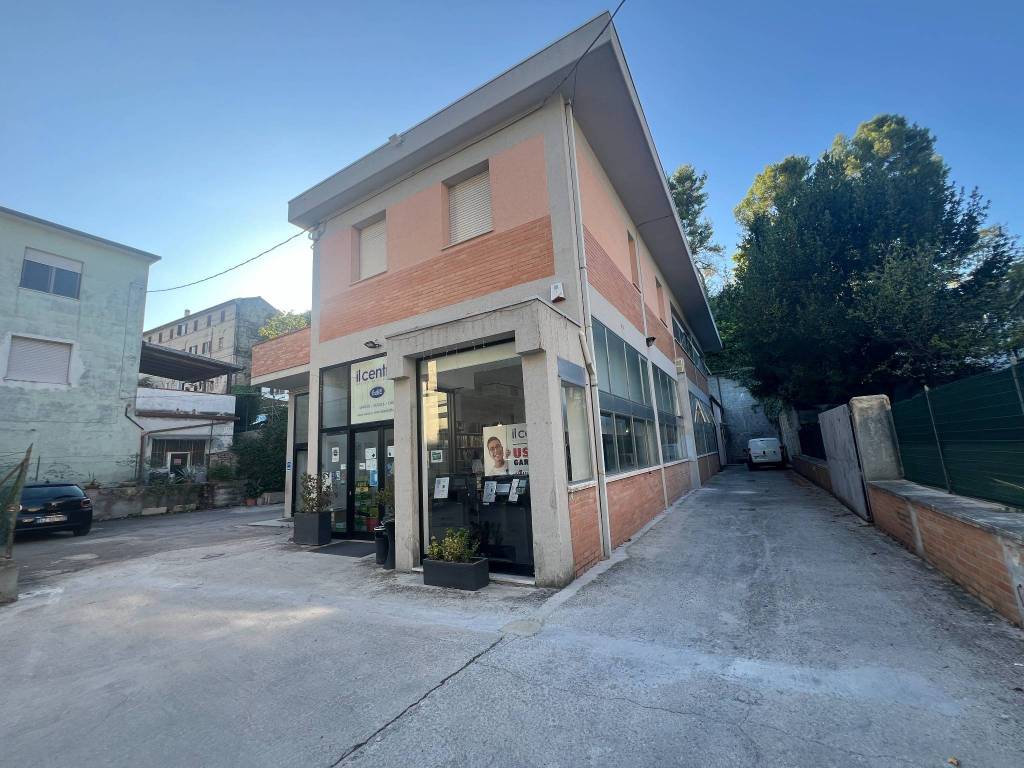Immobile a Jesi in Viale della Vittoria, 7 - Foto 2