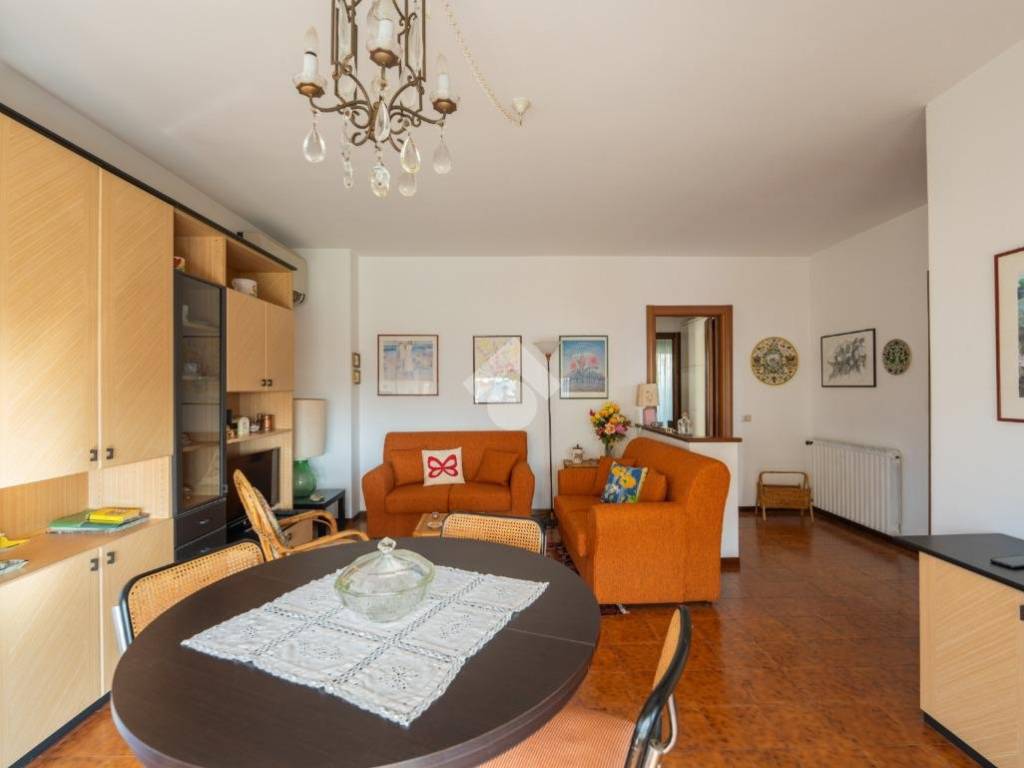 Appartamento a Salò in Via Giovanni Andrea Bertanza - Foto 4