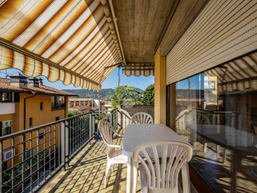 Appartamento a Salò in Via Giovanni Andrea Bertanza - Foto 5