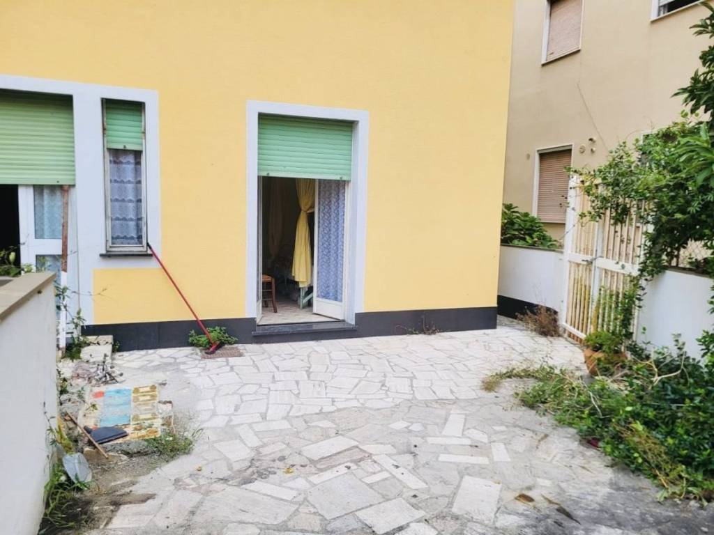 Appartamento a Deiva marina in Via John Fitzgerald Kennedy - Foto 4