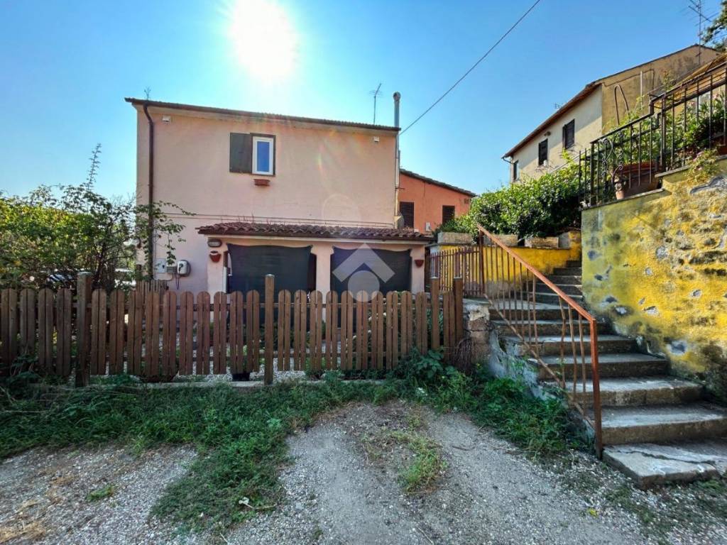 Rustico / casale a Vetralla in Via Casa Luzi, 14 - Foto 2