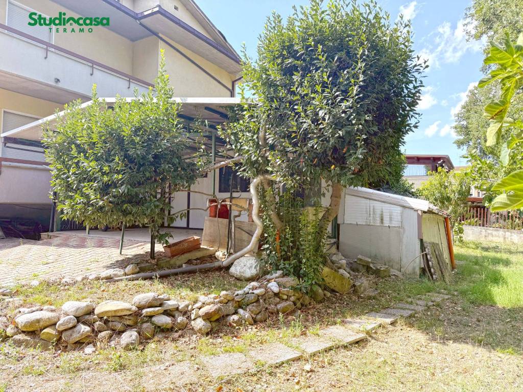 Casa indipendente a Basciano in Via Tronto - Foto 4