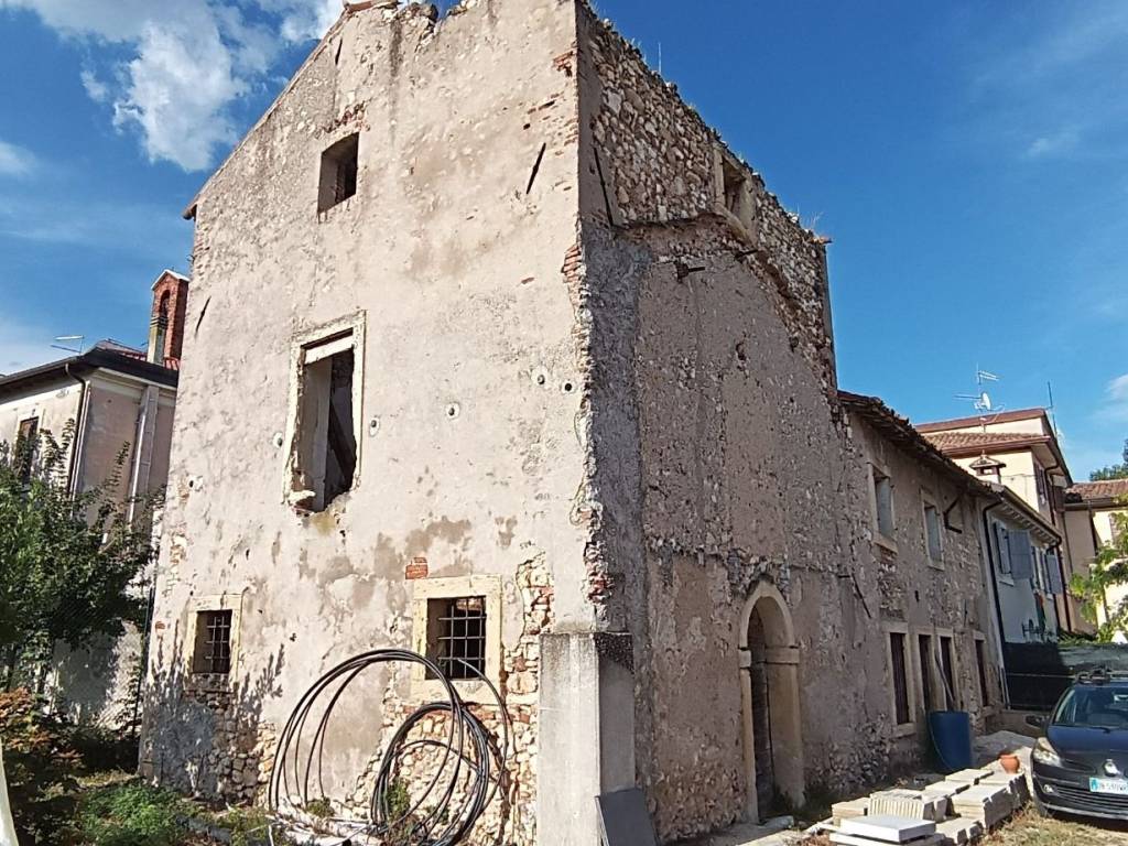 Rustico / casale a Verona in Via Belvedere, 65 - Foto 3