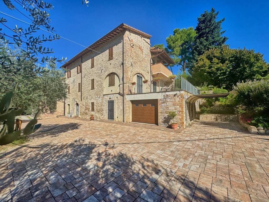 Rustico / casale a Assisi in Via PONTE SAN VITTORINO, 9 - Foto 4