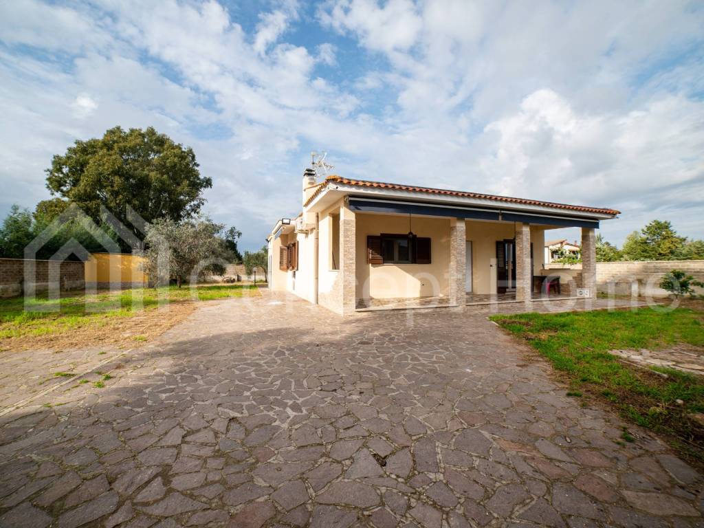 Villa a Aprilia in Via Corsica, 9 - Foto 2