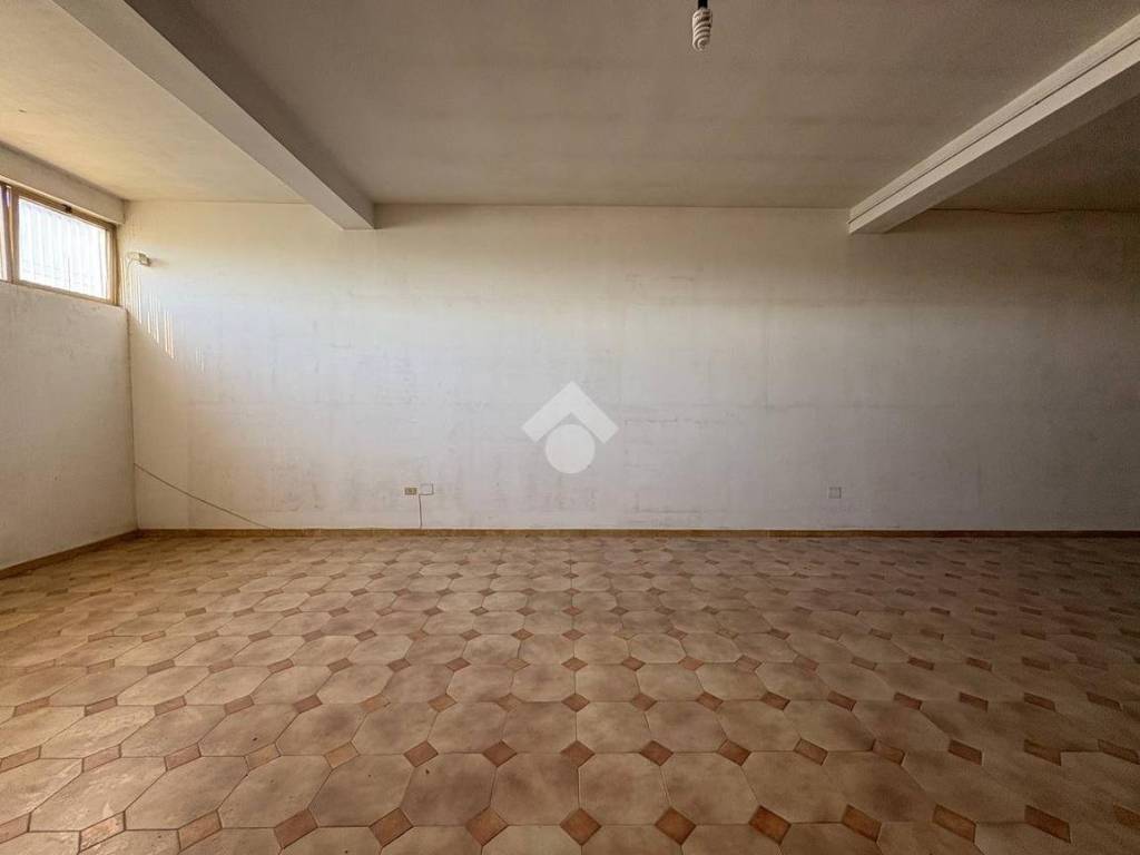 Box / garage a Brindisi in Via Cappuccini, 210 - Foto 5