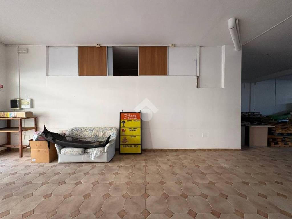 Box / garage a Brindisi in Via Cappuccini, 212 - Foto 4