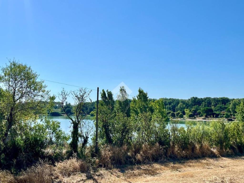 Rustico / casale a Fano in LOCALITA' MADONNA DEL PONTE - Foto 2