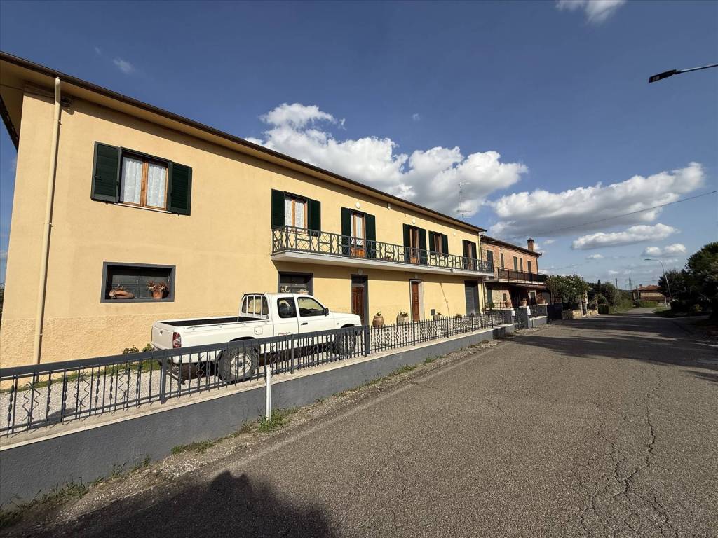 Villa a Lucignano - Foto 2