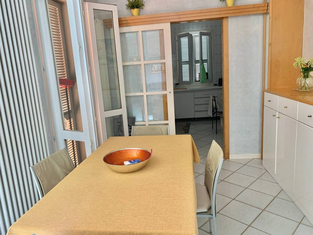 Casa indipendente a Riccione in Viale Amatore Sciesa - Foto 3