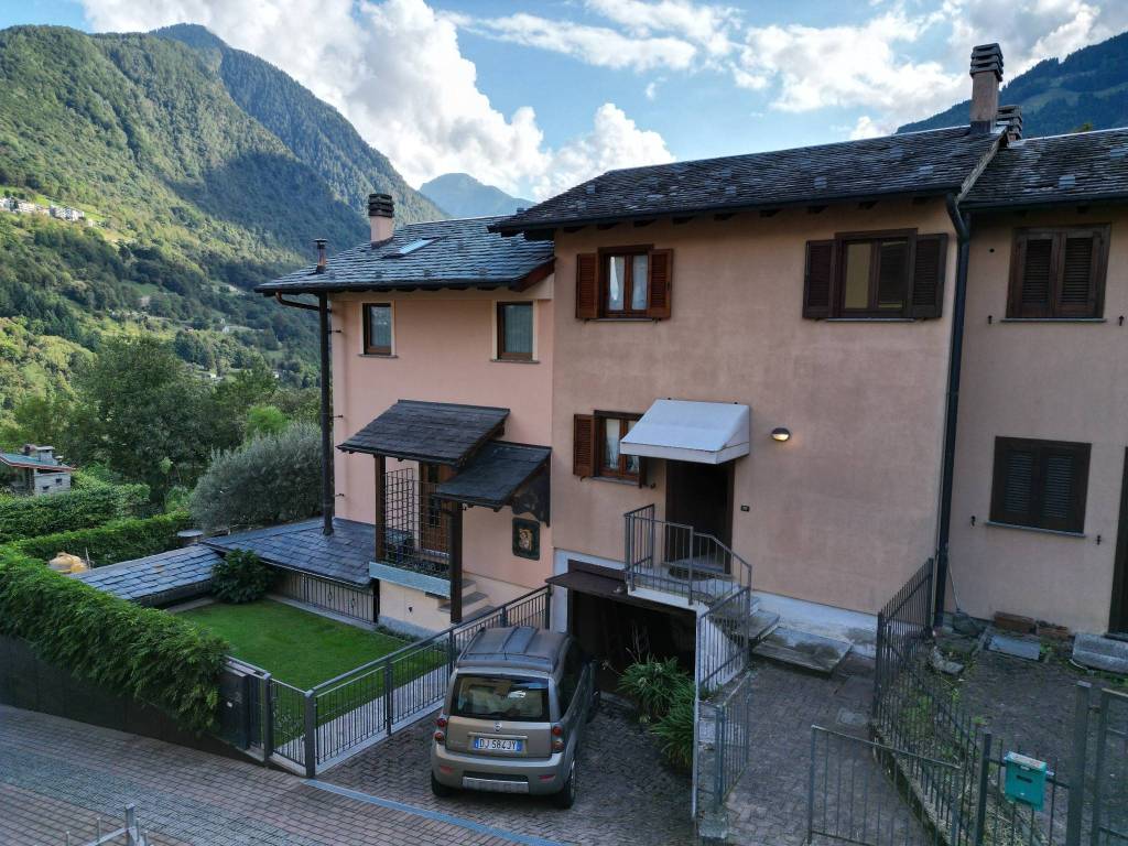 Villetta a schiera a Cosio valtellino in Via Sacco di Sotto - Foto 2