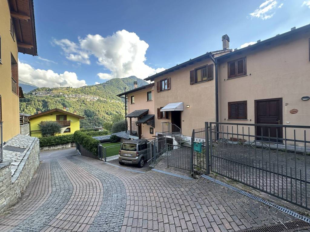 Villetta a schiera a Cosio valtellino in Via Sacco di Sotto - Foto 4