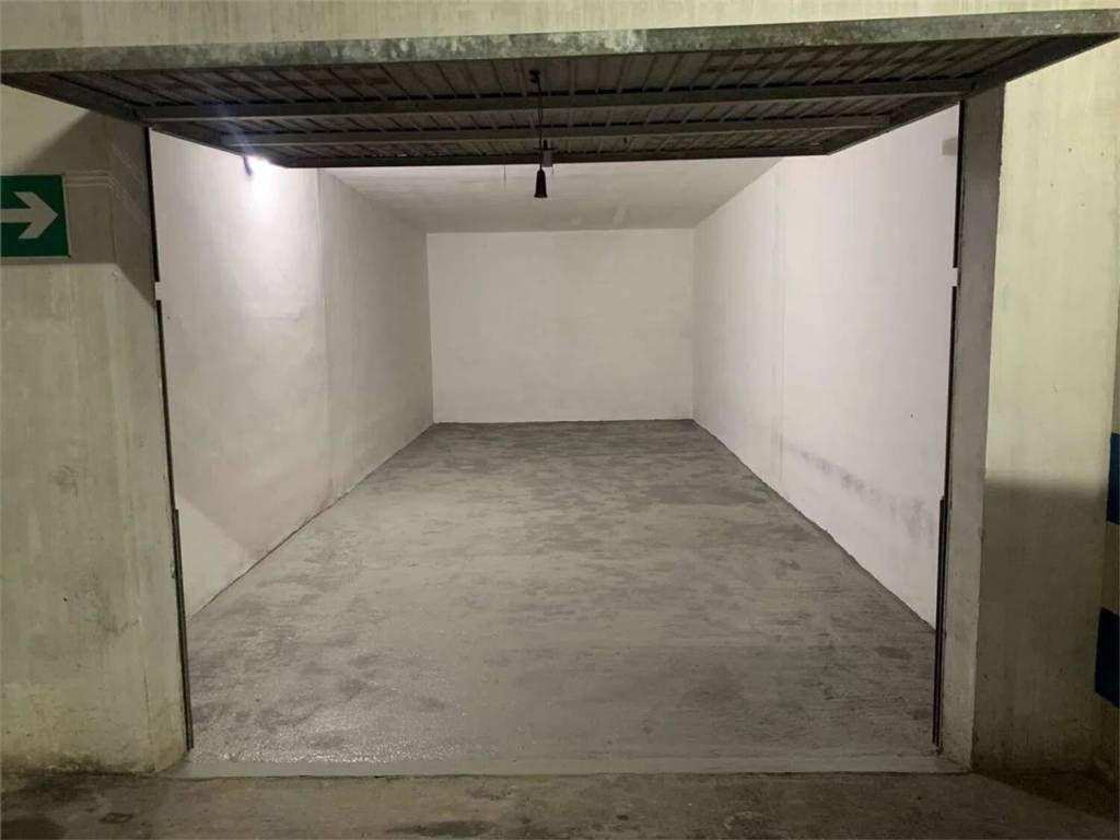 Box / garage a Mesagne in Via Nino Bixio, 30 - Foto 2