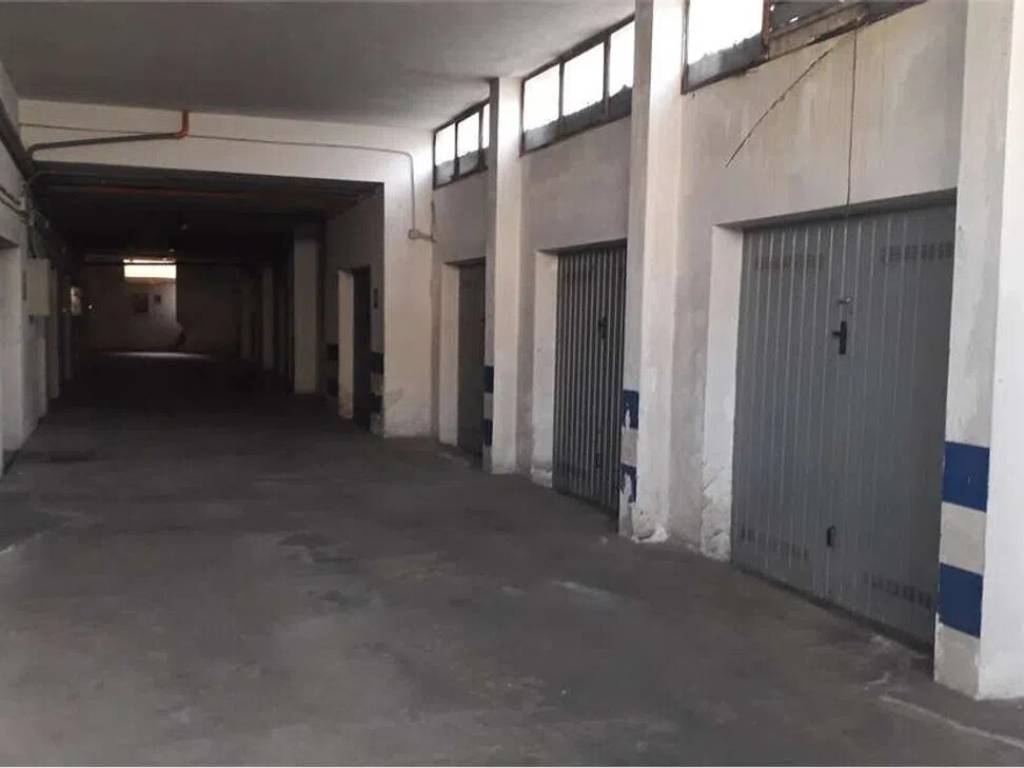 Box / garage a Mesagne in Via Nino Bixio, 30 - Foto 3