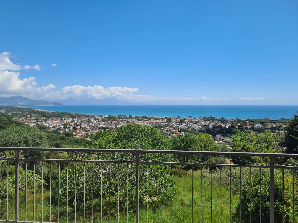 Villa a San felice circeo in Via 24 Maggio, 58 - Foto 2