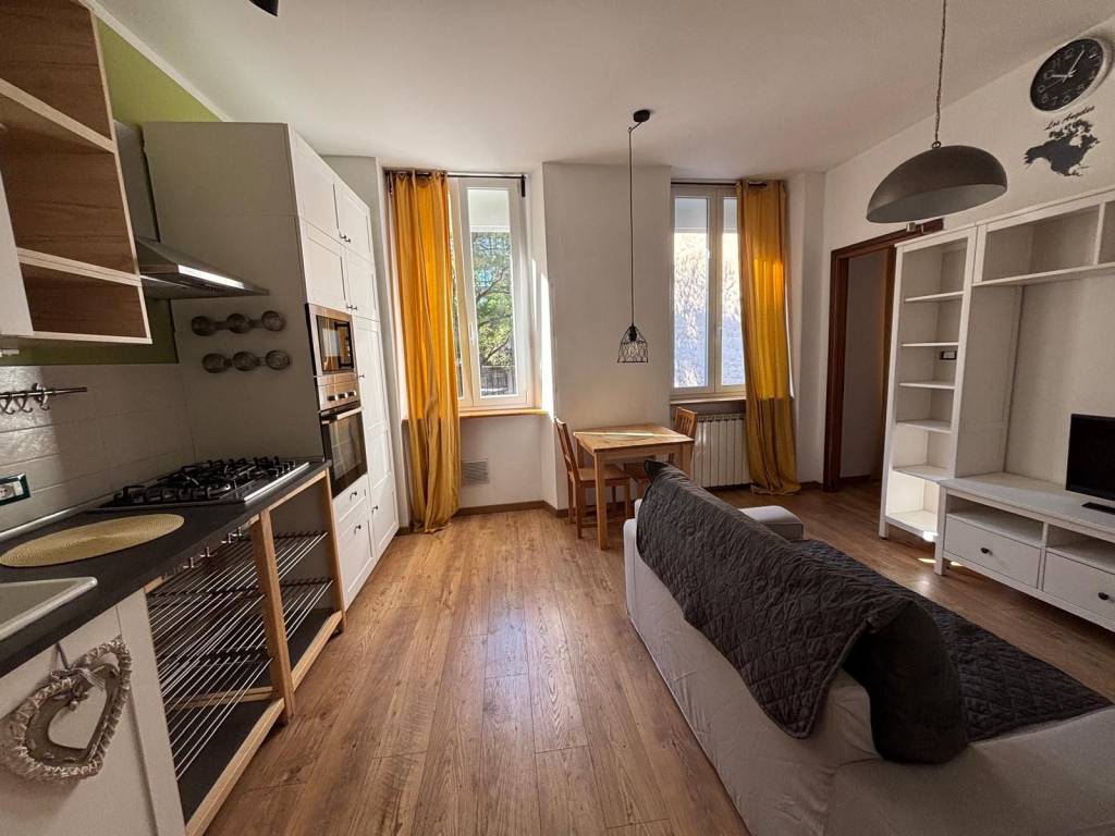 Appartamento a Trieste in Via della Madonnina, 13 - Foto 2