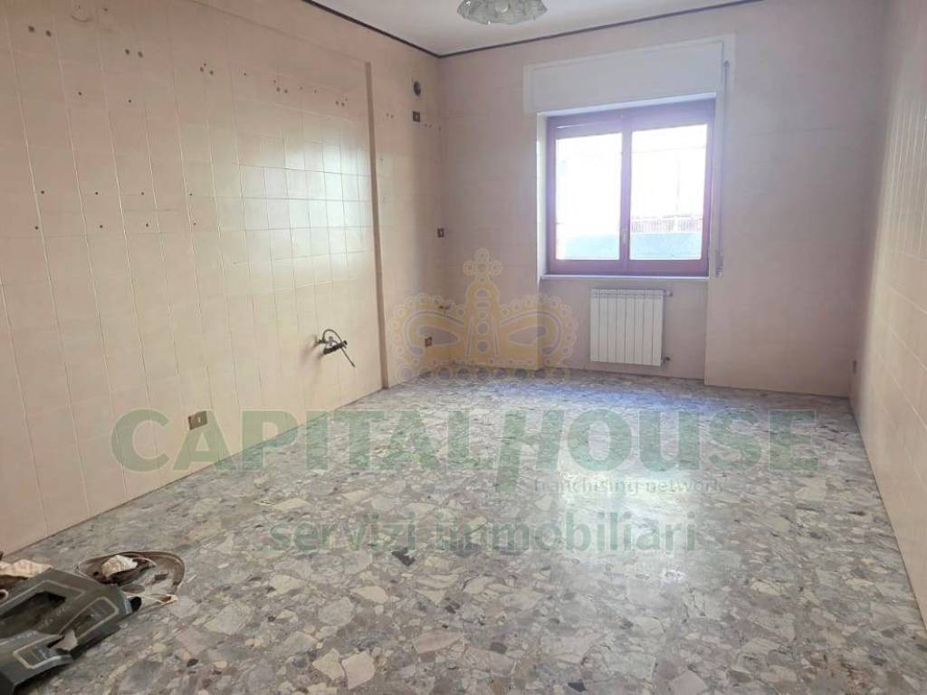 Appartamento a Caserta in Via Ferrarecce, 87 - Foto 4