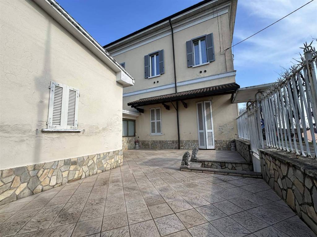 Casa indipendente a Castiraga vidardo in Viale Roma - Foto 2