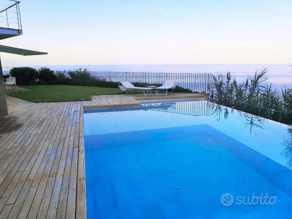 Villa a Acireale in Via Pacini S.N.C. - Foto 2