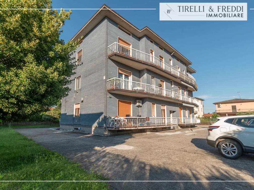 Appartamento a Cazzago san martino in Via dei Mille - Foto 4