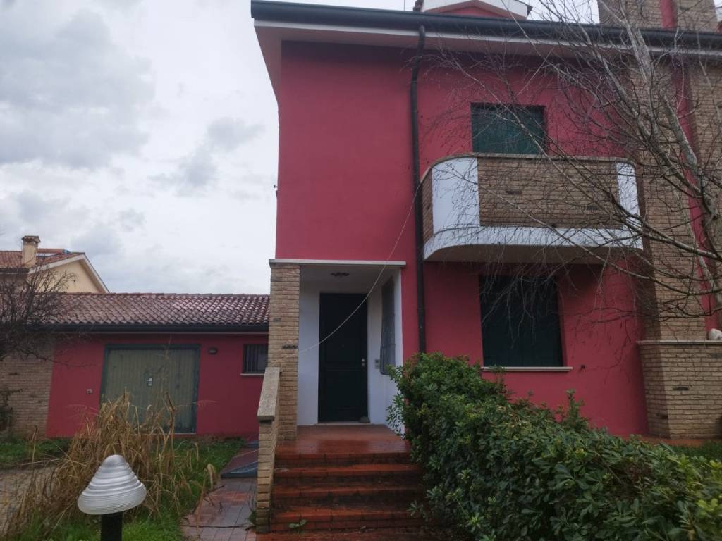 Villa a Selvazzano dentro in via magellano - Foto 5