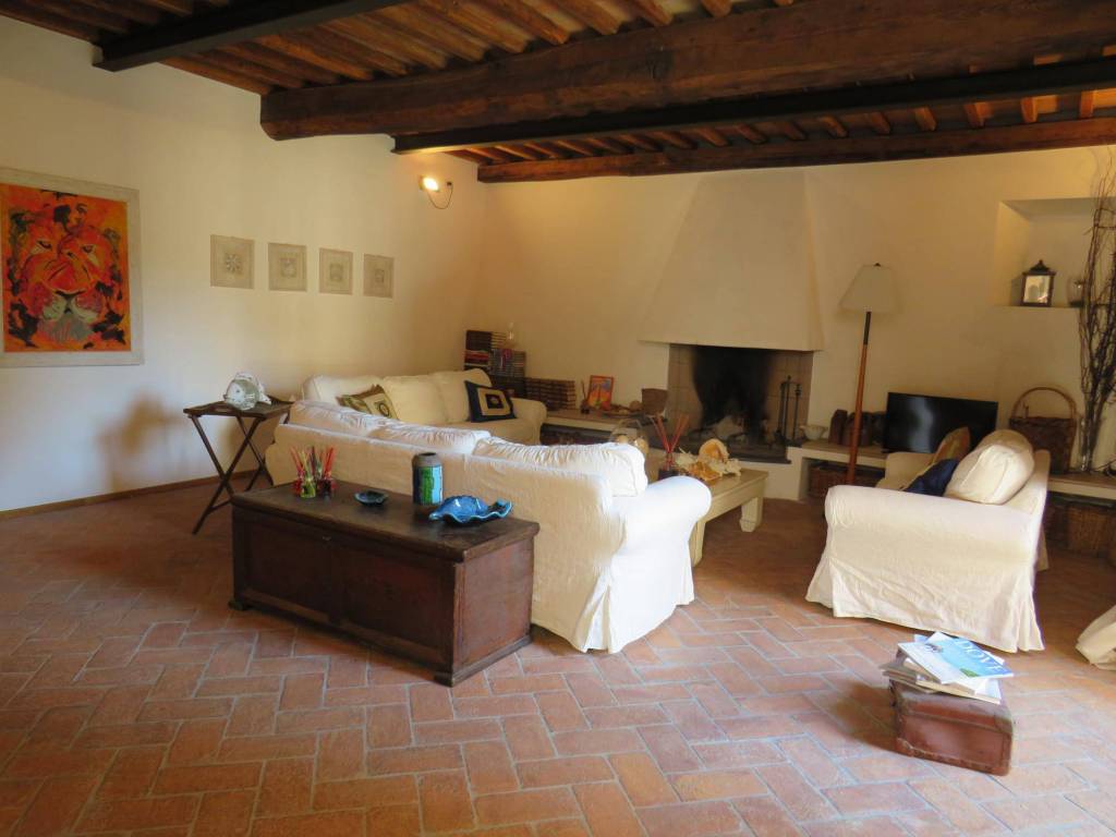 Appartamento a Pietrasanta in Via Padre Eugenio Barsanti - Foto 2