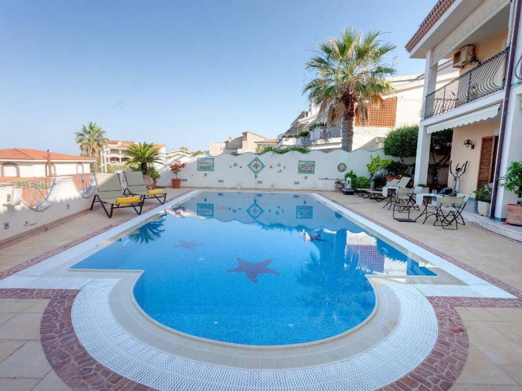 Villa a Scalea in Via Guttuso, 2 - Foto 2