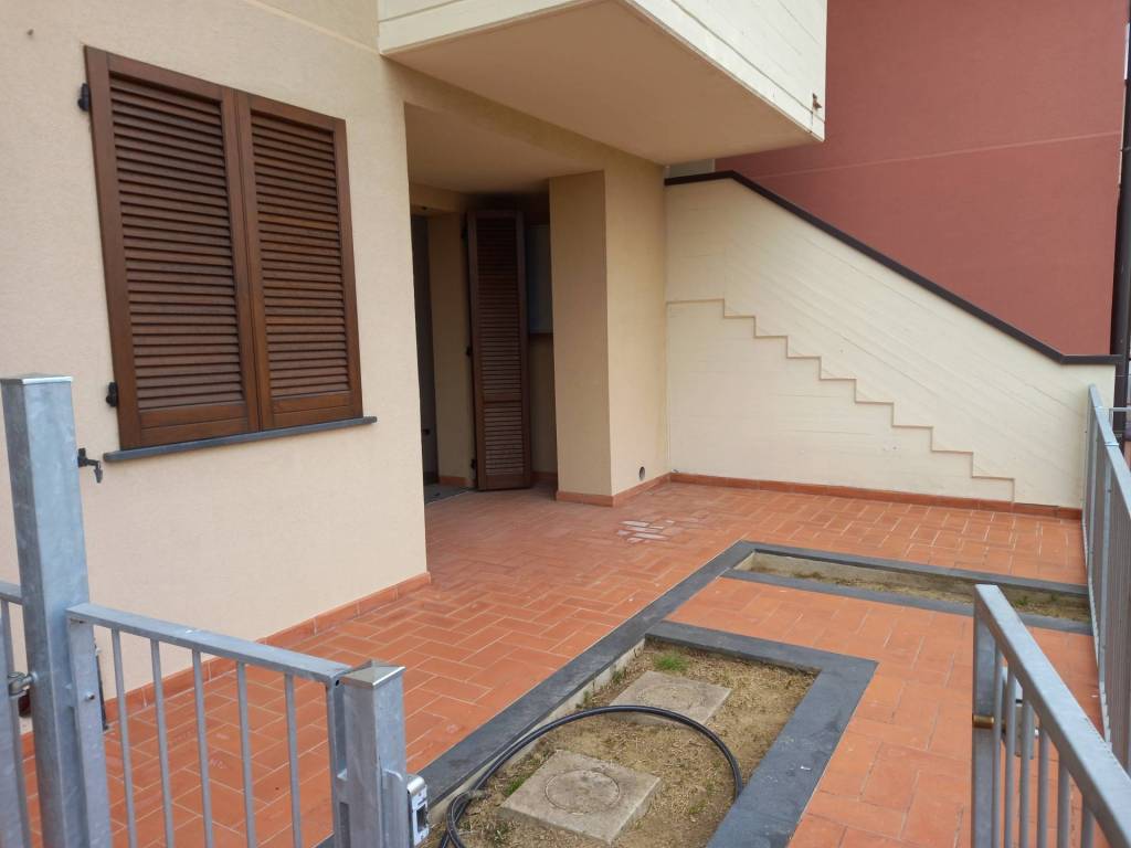 Appartamento a Pontedera in Via Pietro Gori - Foto 3