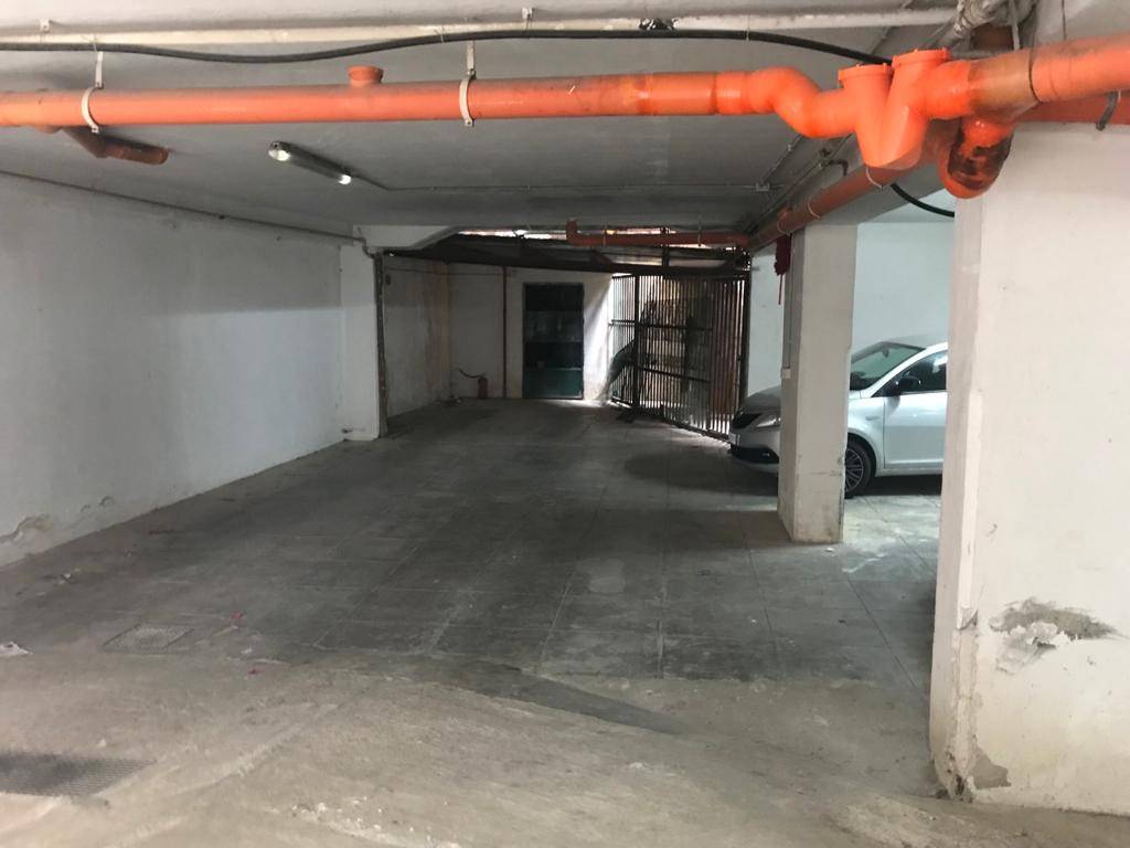 Box / garage a Palermo in Via Spuches, 8 - Foto 4