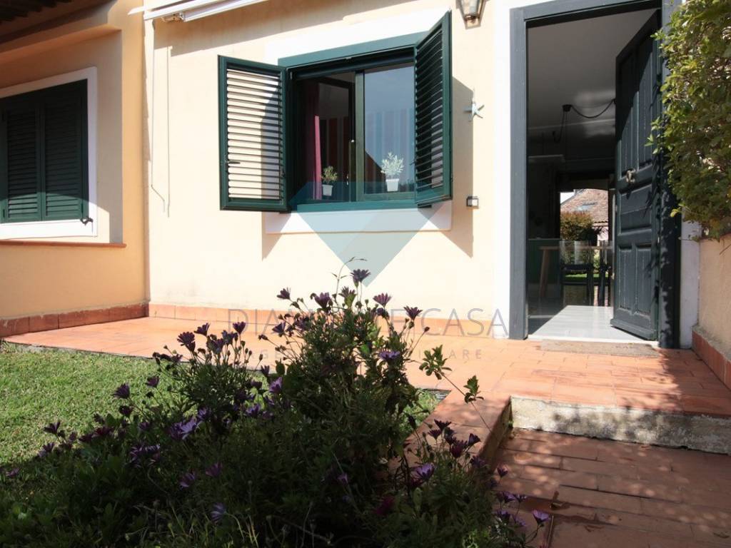 Appartamento a Acireale in Via Canale Torto - Foto 3