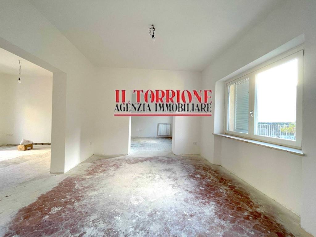 Villa a Pescia in Via 27 Aprile 1859 - Foto 2