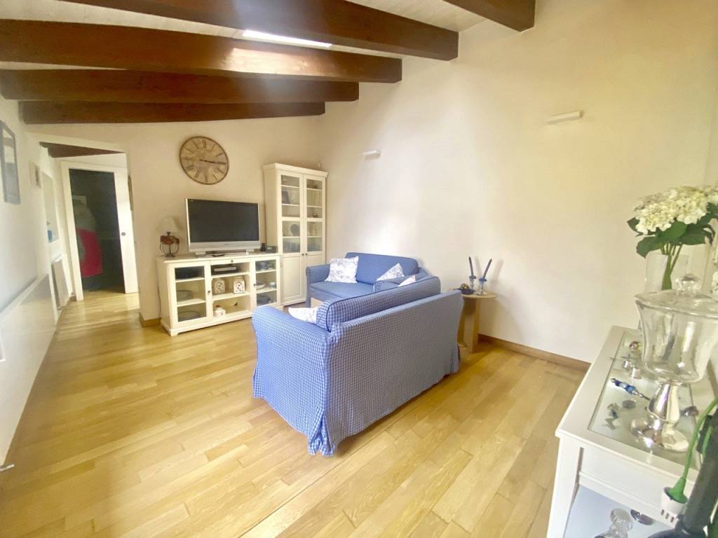 Appartamento a Benevento in Via Giovanni De Nicastro - Foto 2