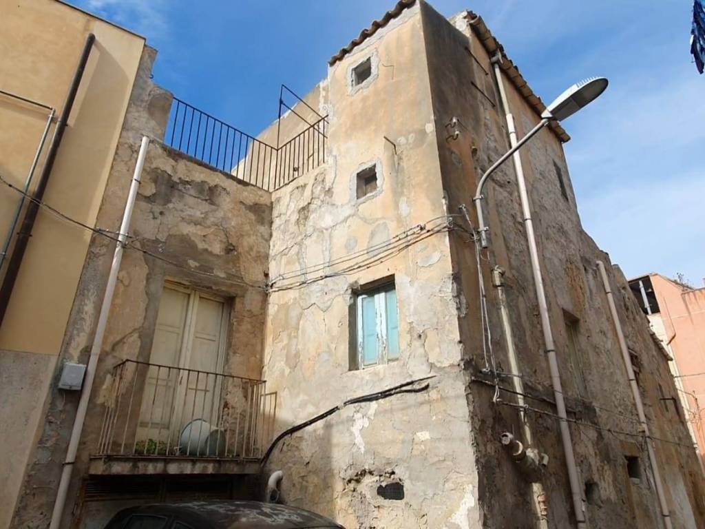 Palazzo / stabile a Sciacca in Via Giuseppe Licata, 3 - Foto 2