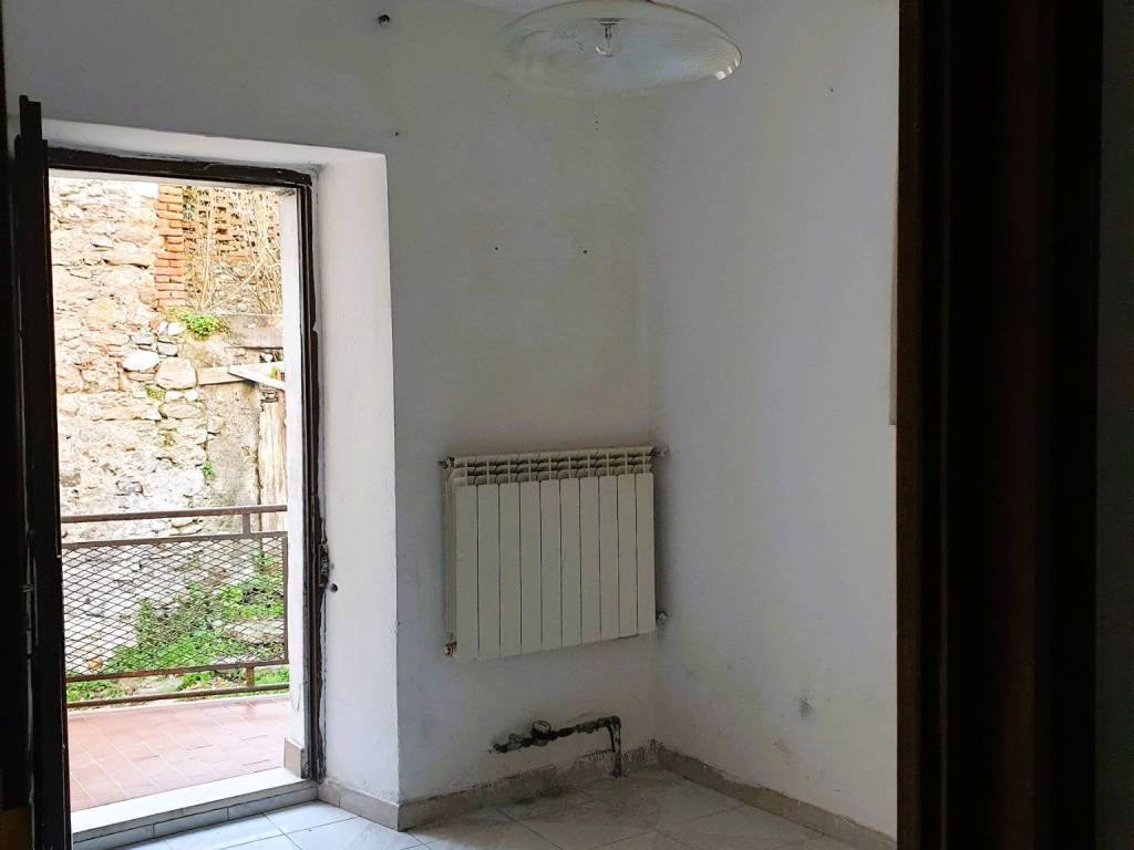 Appartamento a Caravate in Via Isonzo - Foto 5