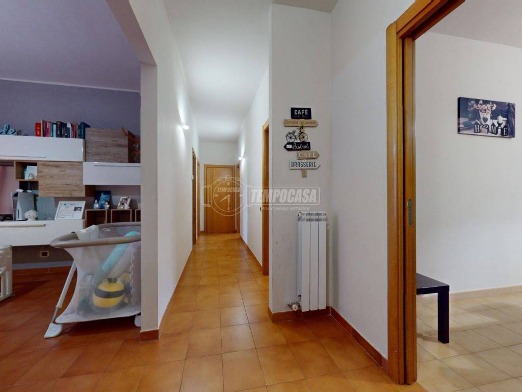 Appartamento a Casamassima in Via Salvatore Quasimodo - Foto 2