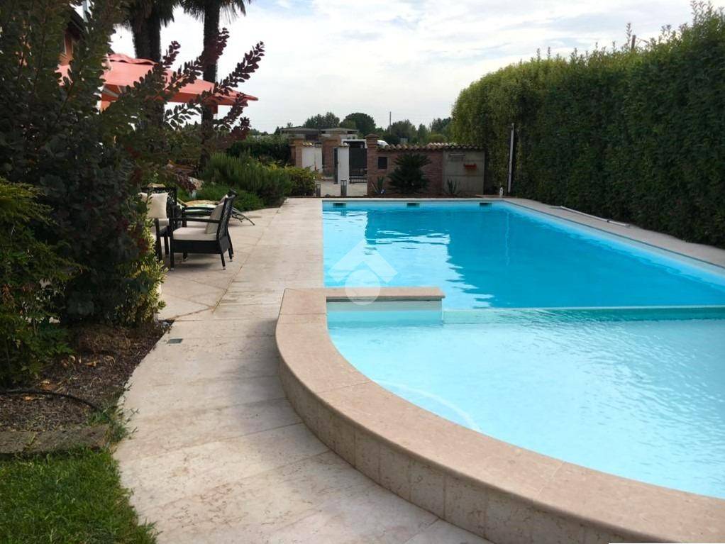 Casa indipendente a Mirandola in Via posta, 97 - Foto 4
