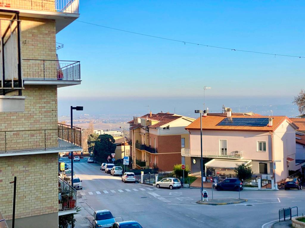 Appartamento a Recanati in Via Giacomo Brodolini - Foto 3