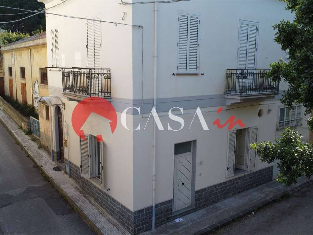 Casa indipendente a Acquedolci in Via Fiume , 43 - Foto 3