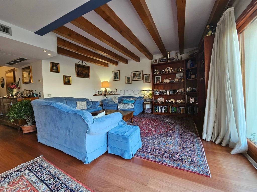 Villa a Venezia in Via Giovanni Felisati, 69 - Foto 2