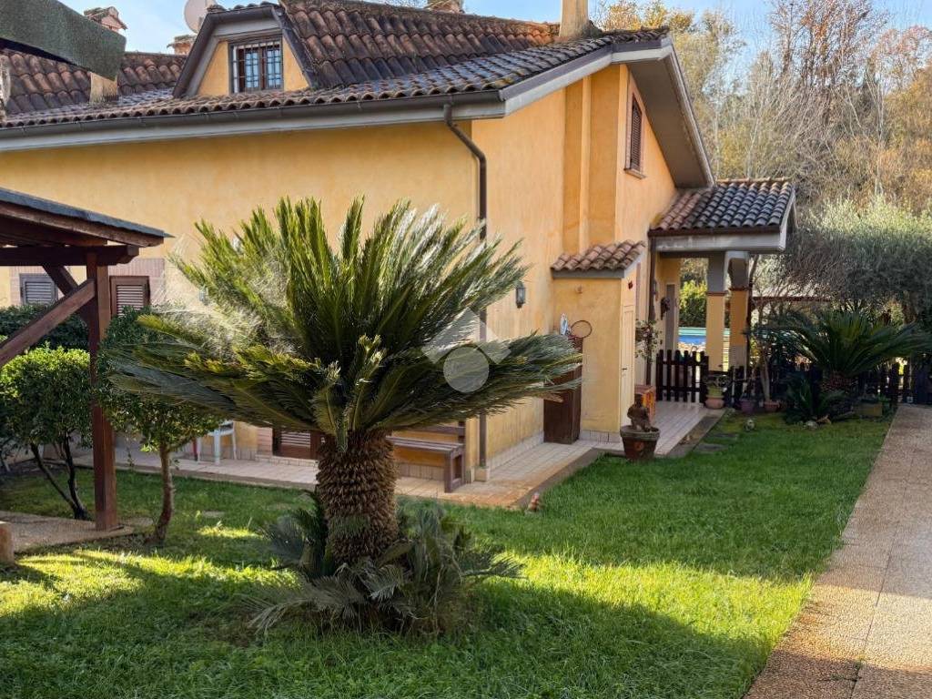 Villa a Capena in VIA PORTOGALLO, 3 - Foto 4