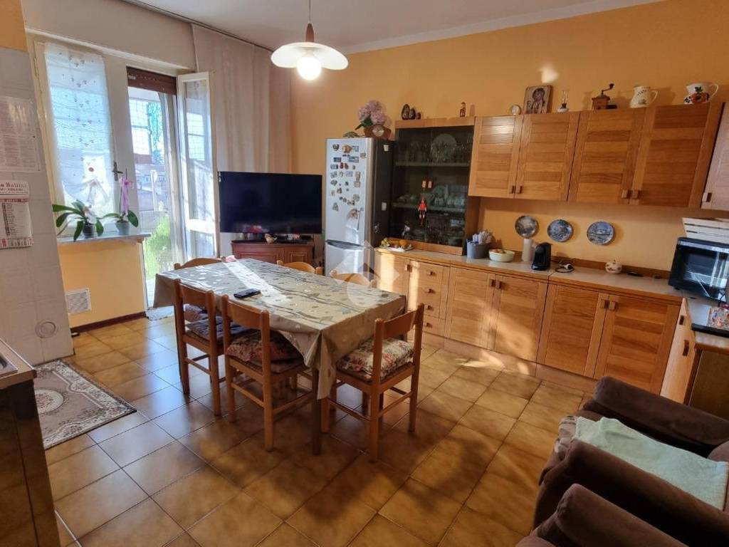 Appartamento a Verona in Via Giovanni Randaccio, 9 - Foto 2