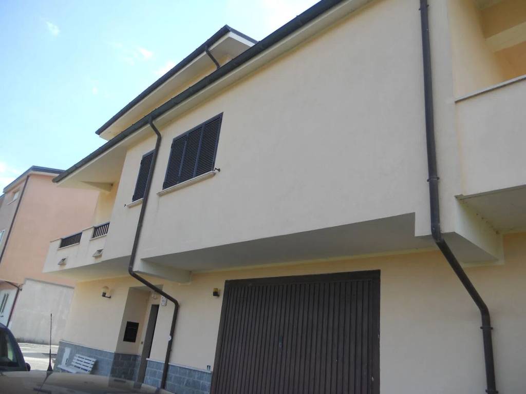 Villa a Capistrello in Via Sant' Andrea, 90 --B - Foto 3