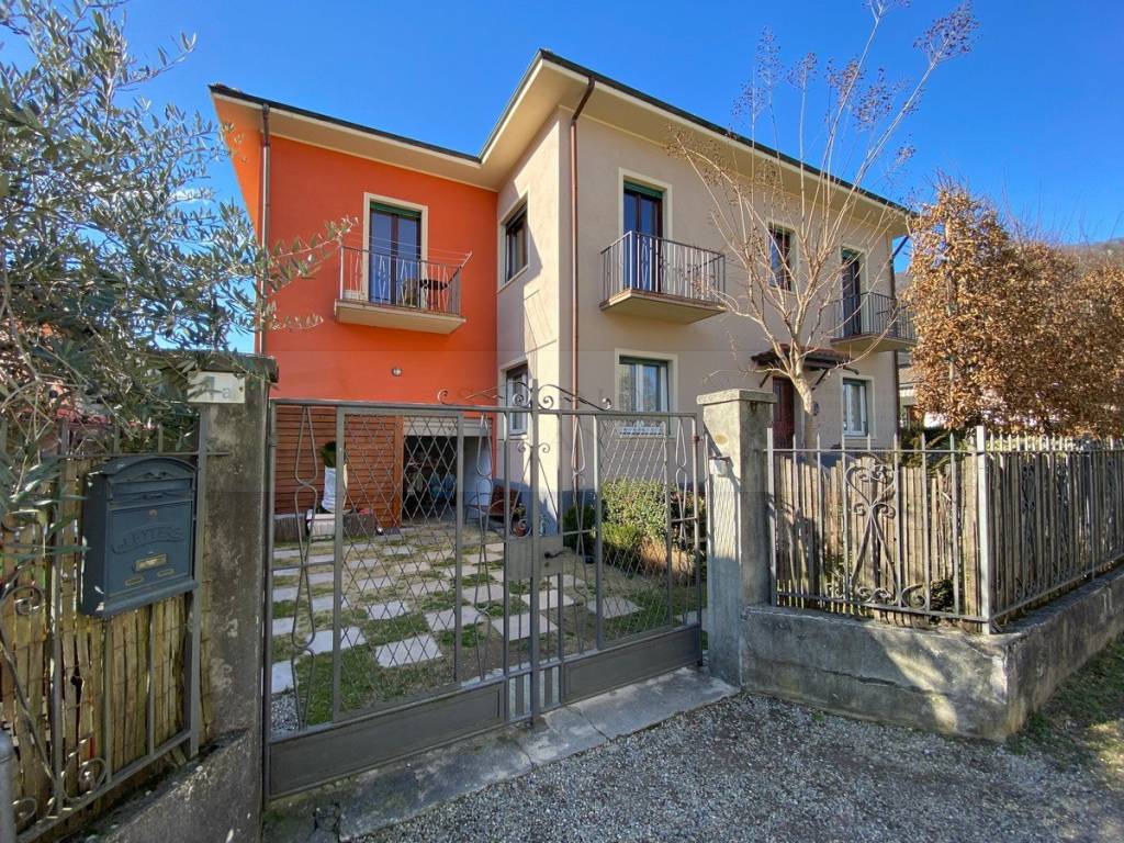 Villa a Verbania in Via Udine, 4 - Foto 2