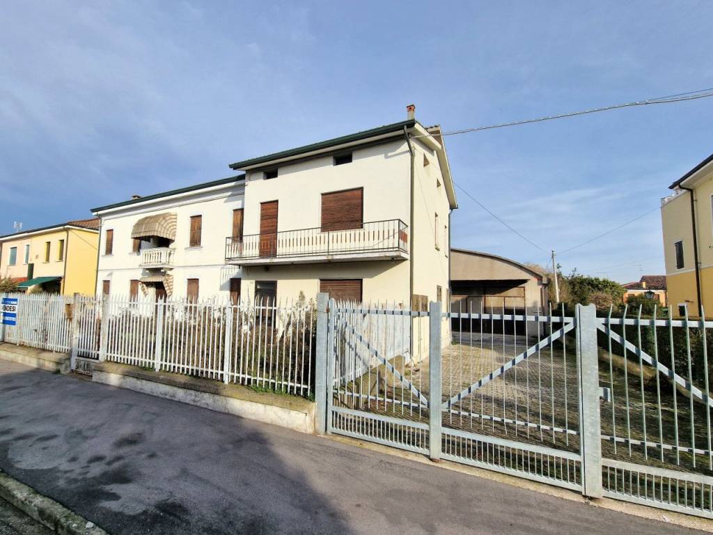Casa indipendente a Montagnana in VIA ALTIERO - Foto 5
