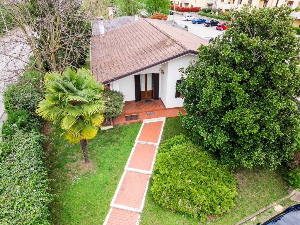 Villa a Castelfranco veneto in Via Forche - Foto 5