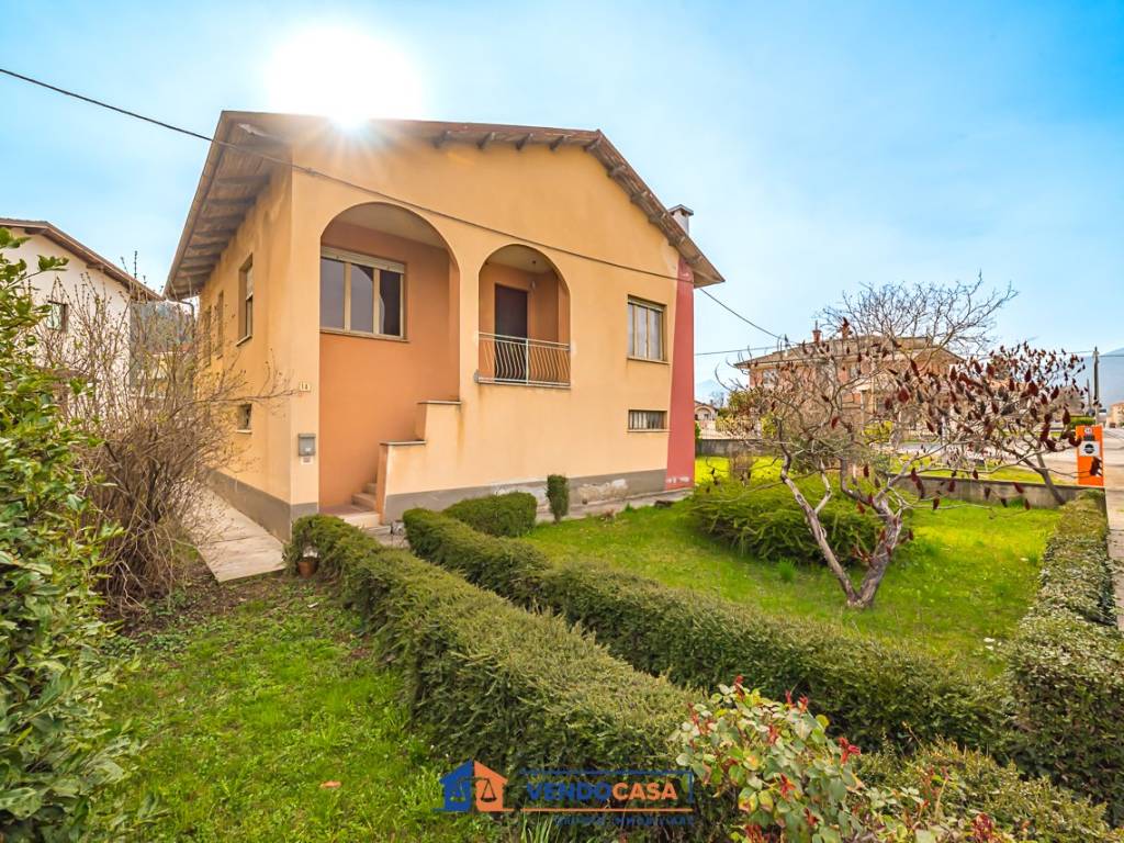 Villa a Dronero in Via Cuneo, 14 - Foto 3