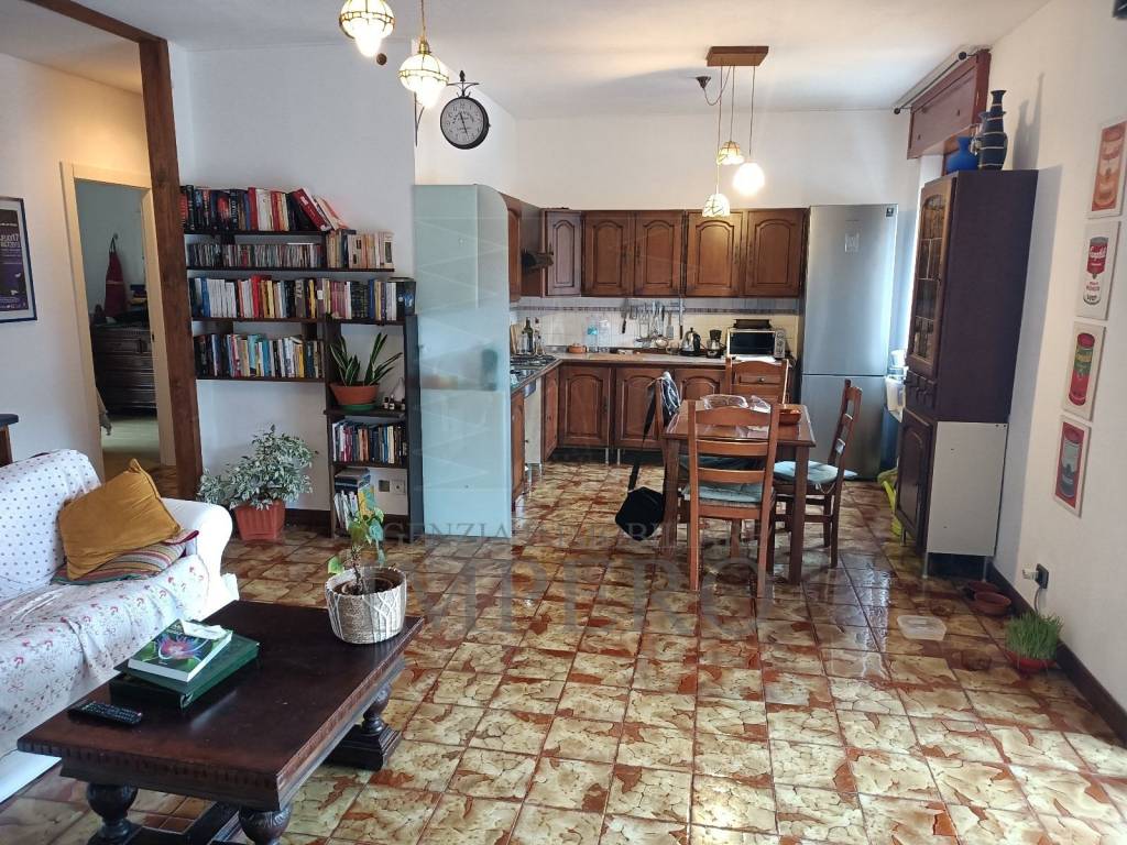 Appartamento a Ventimiglia in Via Caduti del Lavoro, 3 - Foto 5