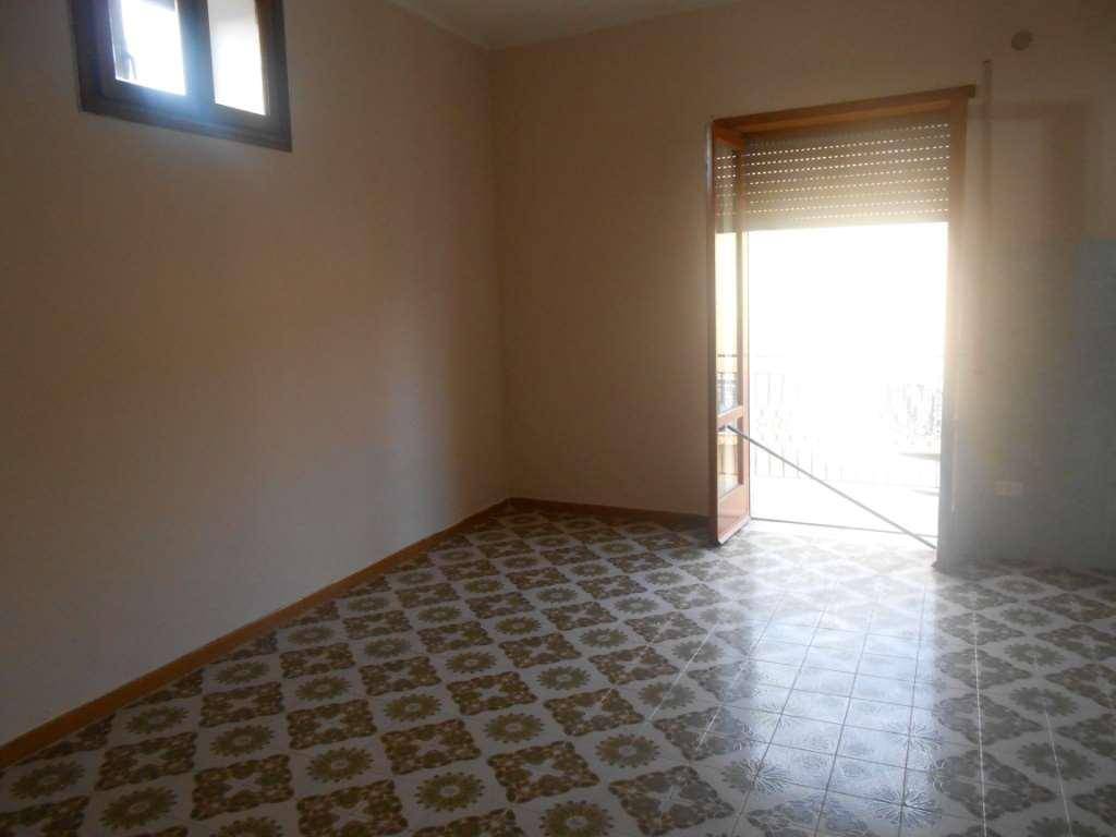 Appartamento a Mondragone in Via XI Febbraio - Foto 2